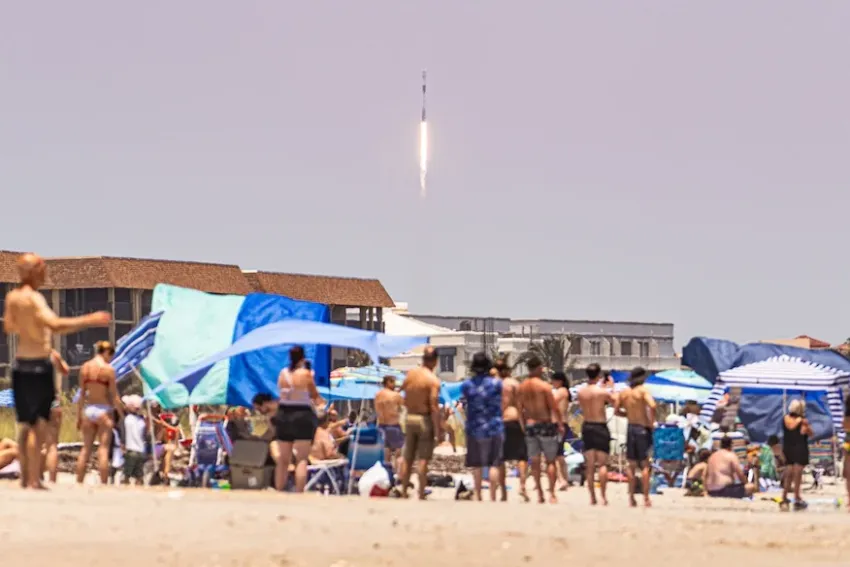 SpaceX Lanceert Weer 23 Starlink Satellieten: Wat Betekent Dit Voor Nederland?